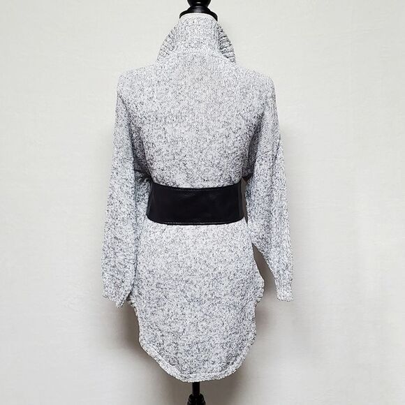 VINTAGE 1970s Erika Gray Black Speckle Knit High Low V-neck Wide Belt Dress M - Picture 4 of 14